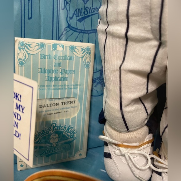 MLB New York Yankees Cabbage Patch Kids 1986. New in Box. Some wear on box - Picture 3 of 6